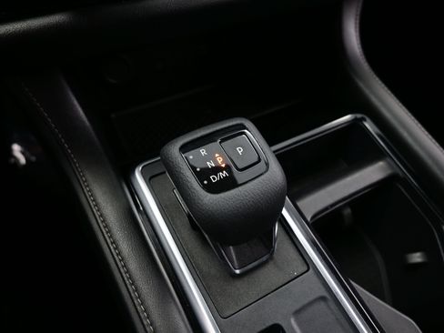 Used 2023 Nissan Pathfinder SL AWD/4WD image 22