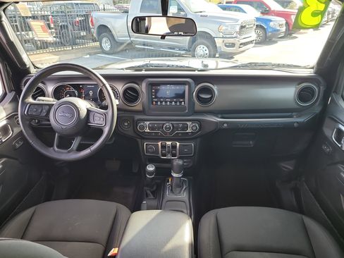 Used 2023 Jeep Wrangler Unlimited Sport image 14