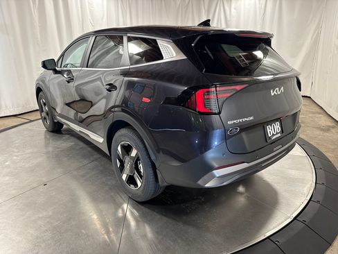 New 2026 Kia Sportage LX w/ LX Convenience Package AWD/4WD image 7