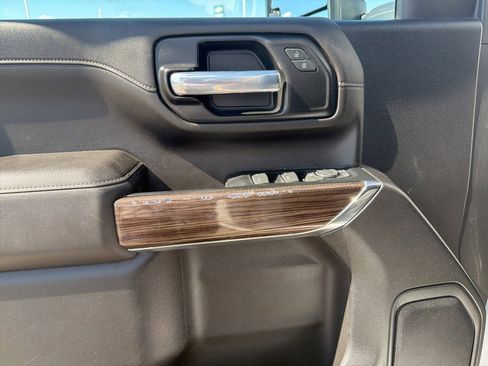 Used 2023 Chevrolet Silverado 2500 LT w/ Convenience Package image 15