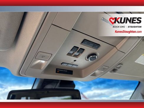 Used 2019 Chevrolet Suburban LT AWD/4WD image 44