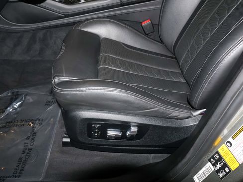 Used 2022 BMW X5 M w/ Competition Package 2 AWD/4WD image 17