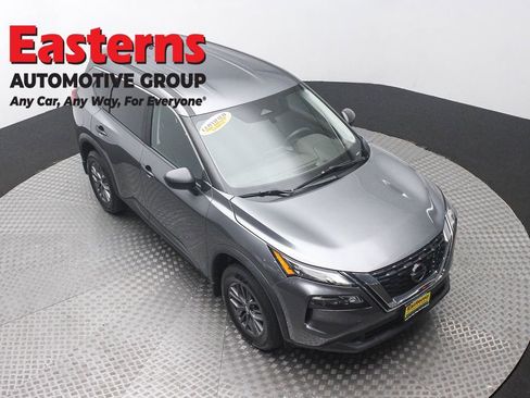 Used 2021 Nissan Rogue S AWD/4WD image 3