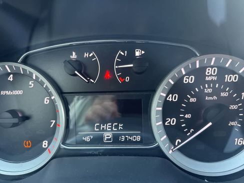 Used 2015 Nissan Sentra SV image 18