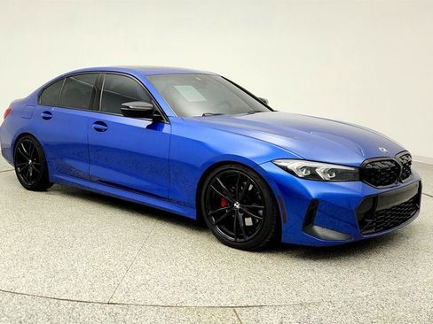 Used 2024 BMW 330i Sedan w/ M Sport Package image 3