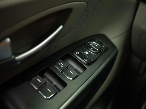 Used 2020 Kia Sedona LX FWD image 27