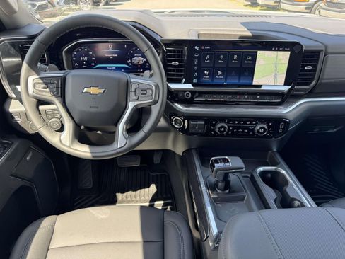 New 2026 Chevrolet Silverado 1500 LTZ w/ LTZ Premium Package AWD/4WD image 8