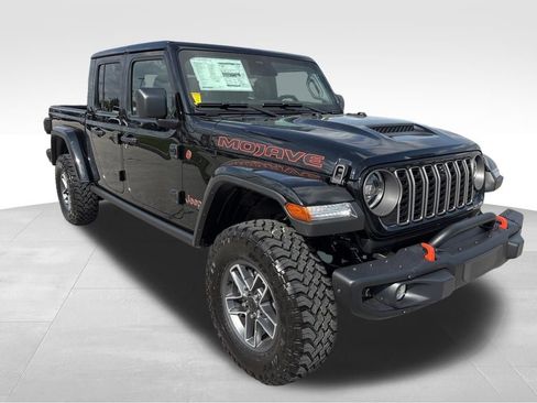 New 2026 Jeep Gladiator Mojave image 3