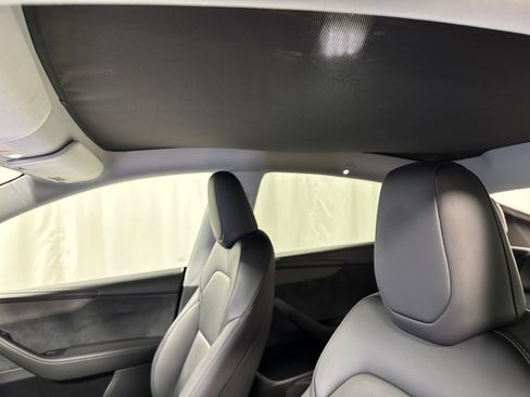 Used 2026 Tesla Model Y Long Range AWD/4WD image 32