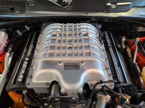 Used 2016 Dodge Challenger SRT Hellcat image 41