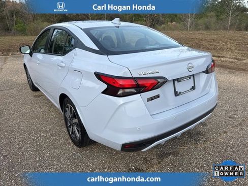 Used 2024 Nissan Versa SV image 4