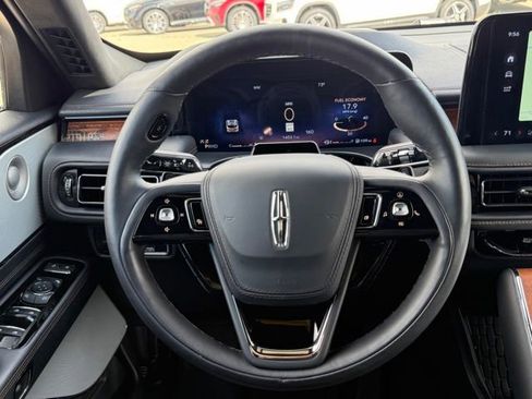 Used 2025 Lincoln Aviator Black Label w/ Jet Appearance Package AWD/4WD image 12