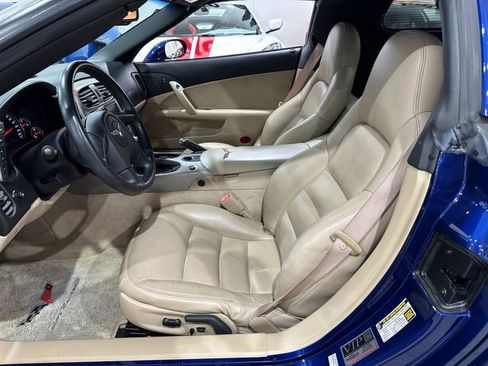 Used 2005 Chevrolet Corvette Coupe w/ Preferred Equipment Group image 17