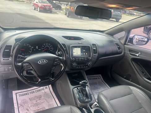 Used 2018 Kia Forte EX w/ EX Premium Plus Package image 4