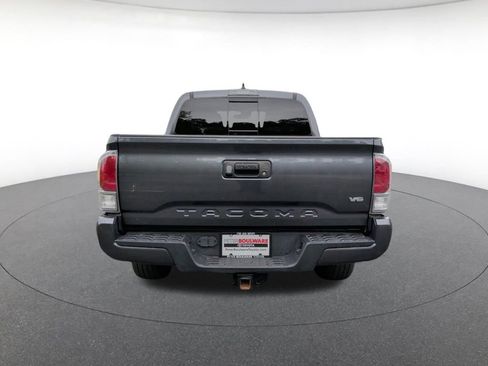 Used 2023 Toyota Tacoma TRD Sport AWD/4WD image 5