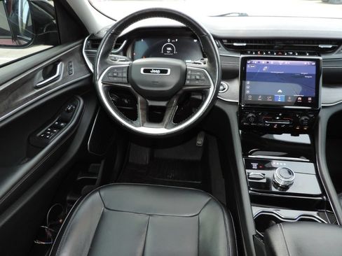 Used 2021 Jeep Grand Cherokee L Limited AWD/4WD image 20