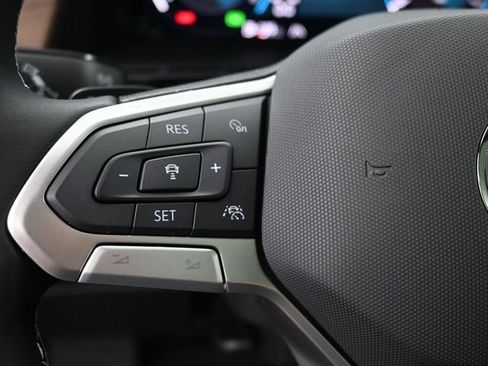 New 2026 Volkswagen Atlas SE FWD image 7