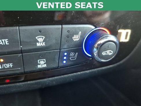 Used 2023 Buick Enclave Avenir w/ Avenir Technology Package image 8