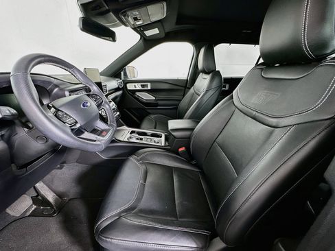 Used 2023 Ford Explorer ST w/ Equipment Group 401A AWD/4WD image 13