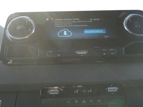 New 2025 Mercedes-Benz Sprinter 2500 image 15