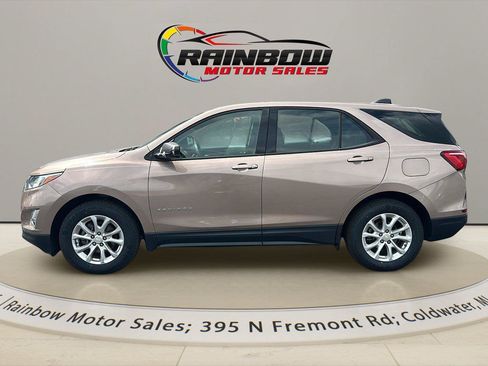 Used 2019 Chevrolet Equinox LS FWD image 4