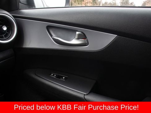 Used 2024 Kia Forte LXS image 22