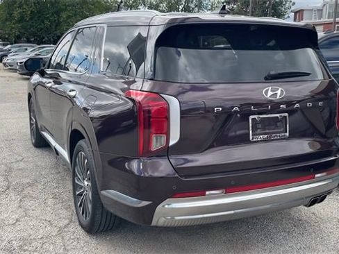 Used 2023 Hyundai Palisade Calligraphy image 30