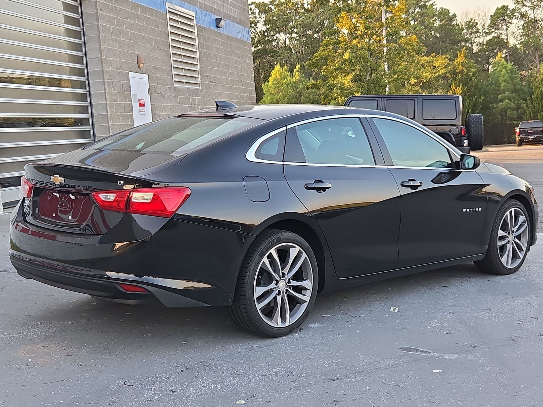 Used 2023 Chevrolet Malibu LT FWD image 7