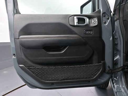 Used 2024 Jeep Wrangler Unlimited Sahara AWD/4WD image 20