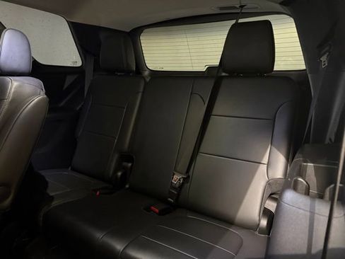 Used 2020 Chevrolet Traverse LT w/ LT Premium Package image 27