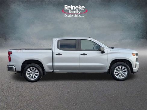 Used 2022 Chevrolet Silverado 1500 Custom image 4