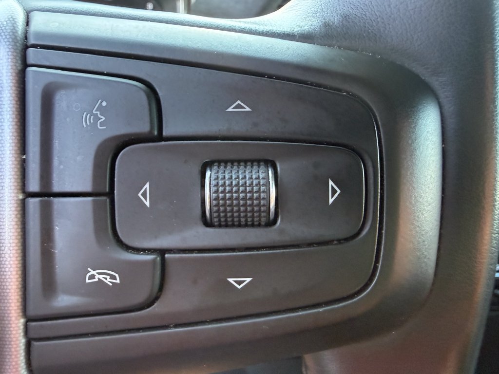 Used 2025 GMC Sierra 1500 SLT AWD/4WD image 17