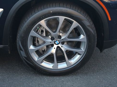 New 2026 BMW X5 xDrive50e w/ Premium Package image 11