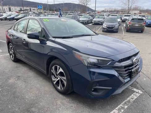 Used 2025 Subaru Legacy Premium image 6