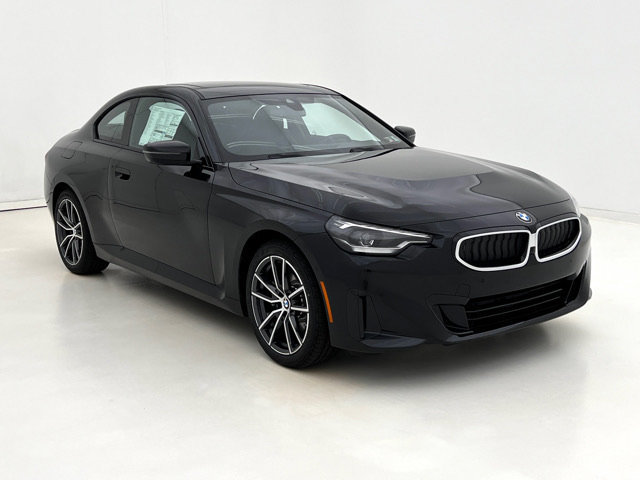 New 2026 BMW 230i xDrive Coupe w/ Convenience Package AWD/4WD image 4