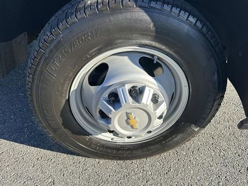 Used 2024 Chevrolet Silverado 3500 W/T w/ WT Convenience Package image 25