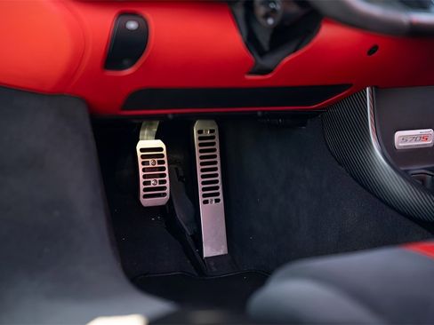 Used 2018 McLaren 570S Spider image 52