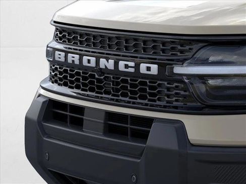 New 2025 Ford Bronco Sport Outer Banks w/ Outer Banks Tech Package+ image 17