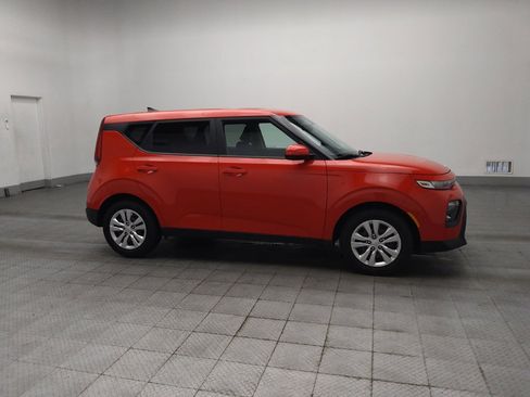 Used 2022 Kia Soul LX FWD image 11