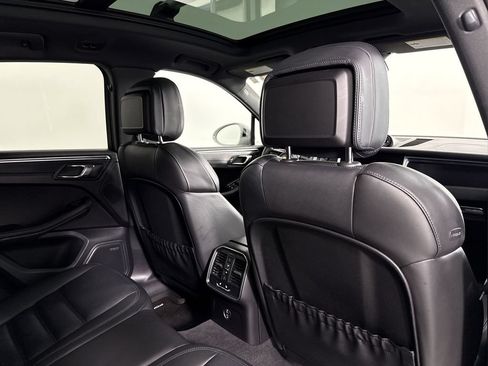 Certified 2023 Porsche Macan GTS AWD/4WD image 25