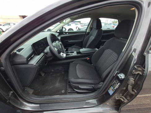 Used 2025 Kia K5 LXS image 12