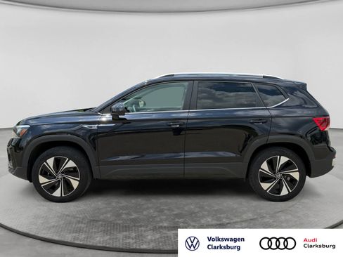 Used 2024 Volkswagen Taos SE AWD/4WD image 8