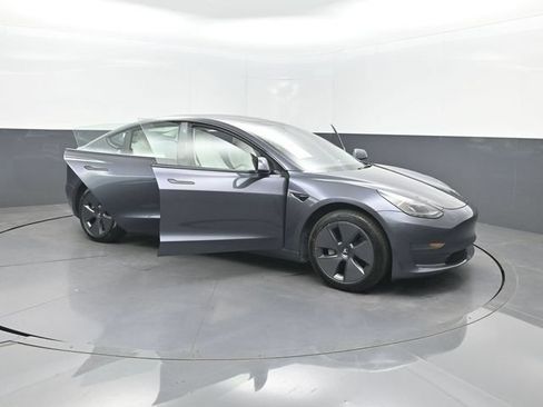 Used 2023 Tesla Model 3 Standard Range RWD image 33