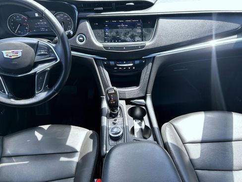 Used 2021 Cadillac XT5 Premium Luxury AWD/4WD image 18