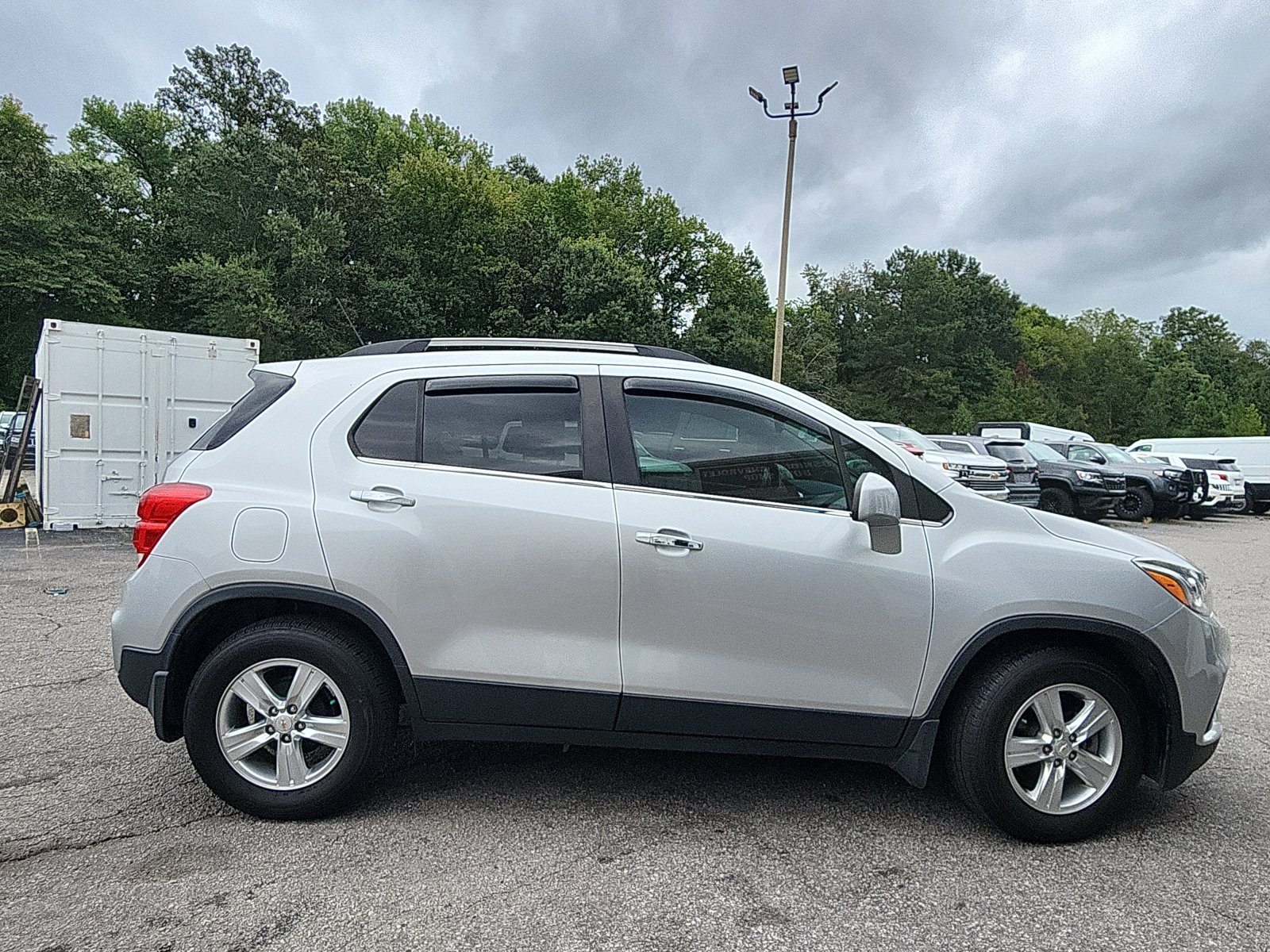 Used 2019 Chevrolet Trax LT w/ LT Convenience Package FWD image 6