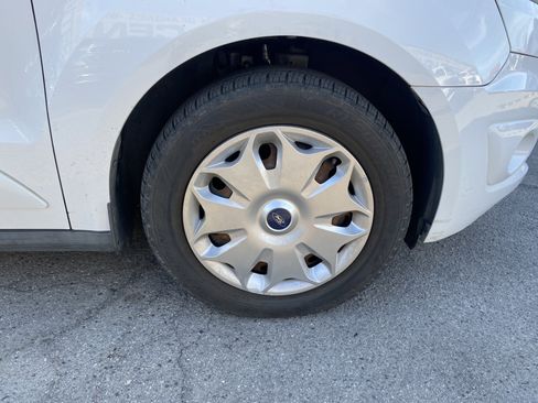 Used 2015 Ford Transit Connect XLT image 24