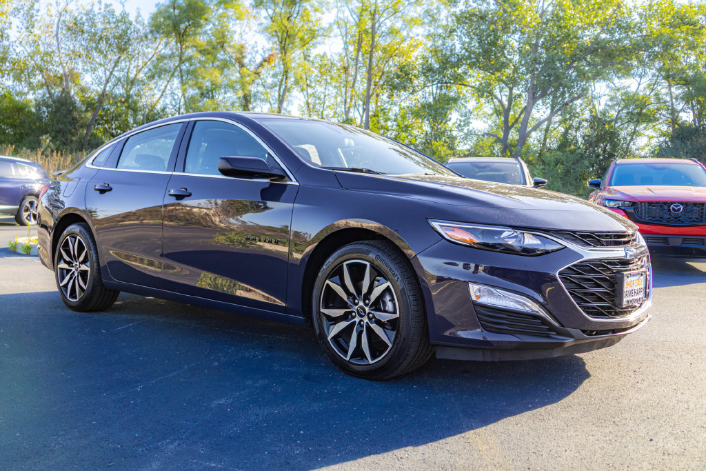 Used 2025 Chevrolet Malibu RS FWD image 12