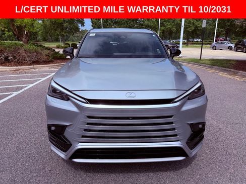 Used 2025 Lexus TX 500h AWD w/ Technology Package image 2