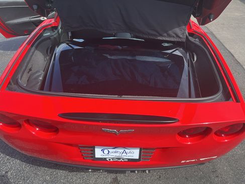 Used 2013 Chevrolet Corvette Coupe image 9