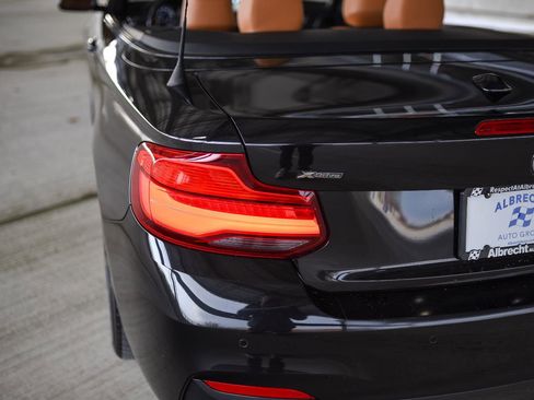 Used 2019 BMW M240i xDrive Convertible w/ Premium Package image 17